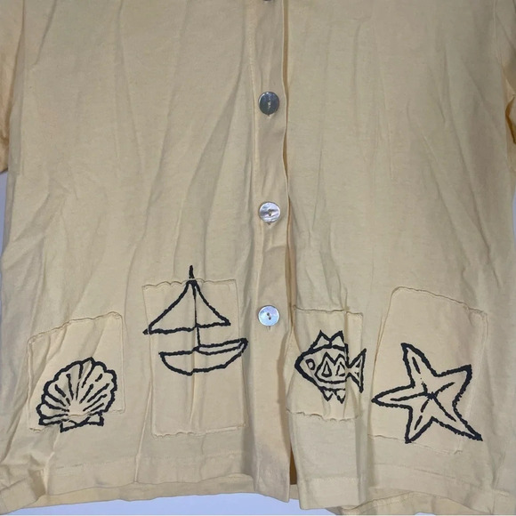 Vintage Women’s Baby Yellow Button Down Beachy Blouse Size Small - Picture 2 of 6